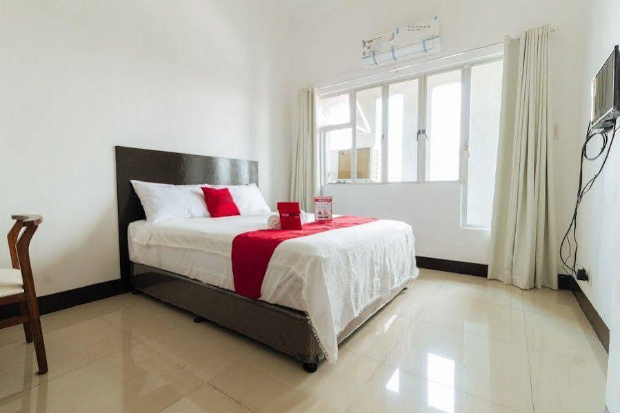RedDoorz Plus at Banawe Quezon City Zewnętrze zdjęcie