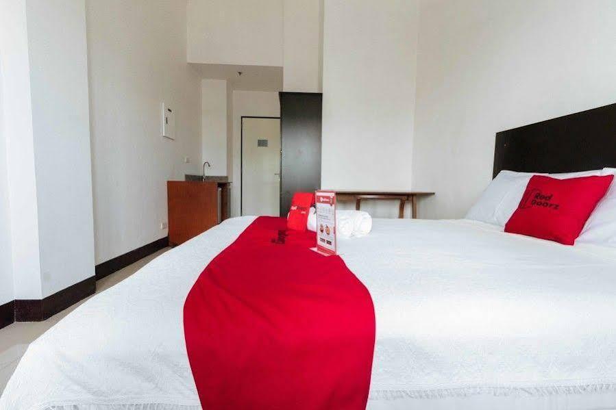 RedDoorz Plus at Banawe Quezon City Zewnętrze zdjęcie