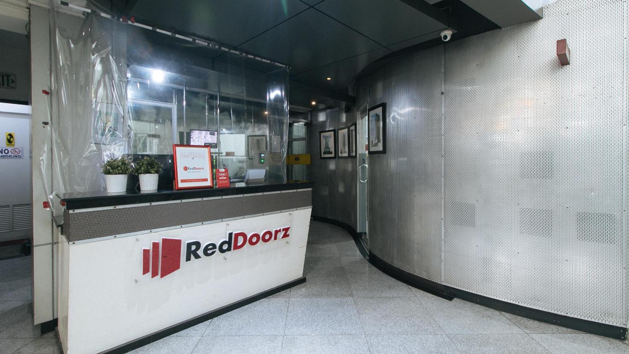 RedDoorz Plus at Banawe Quezon City Zewnętrze zdjęcie
