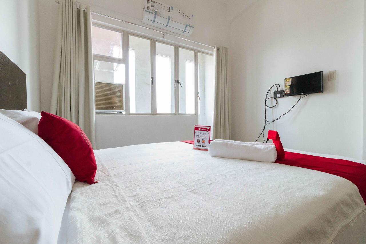 RedDoorz Plus at Banawe Quezon City Zewnętrze zdjęcie