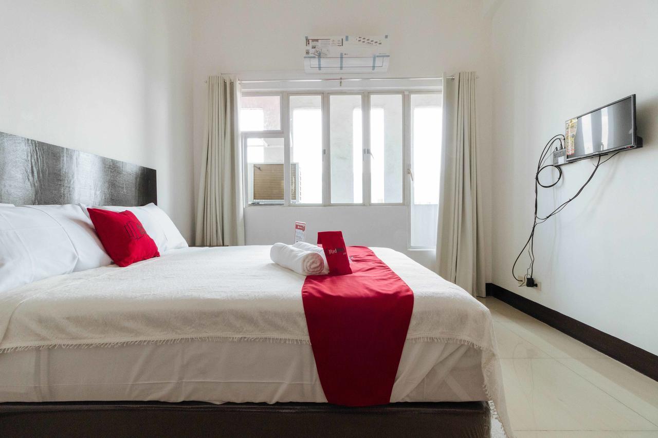 RedDoorz Plus at Banawe Quezon City Zewnętrze zdjęcie