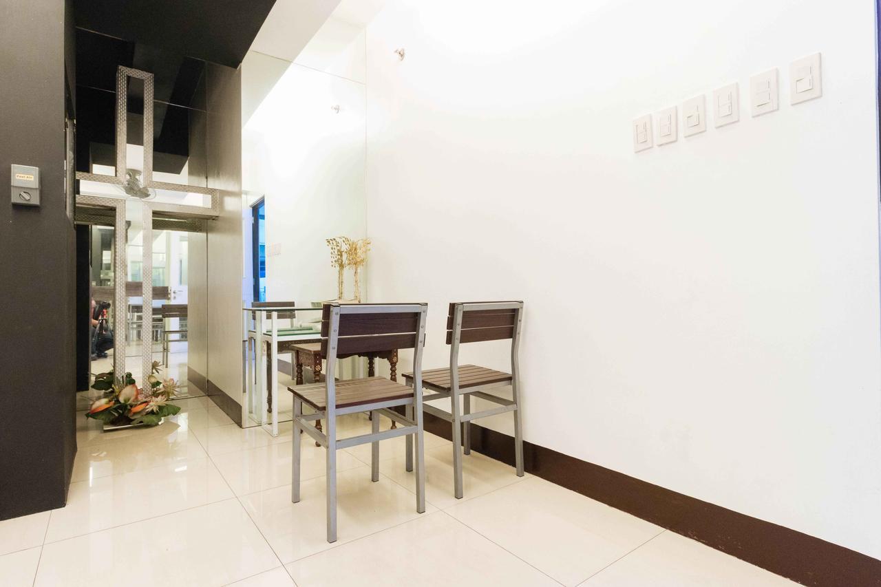 RedDoorz Plus at Banawe Quezon City Zewnętrze zdjęcie