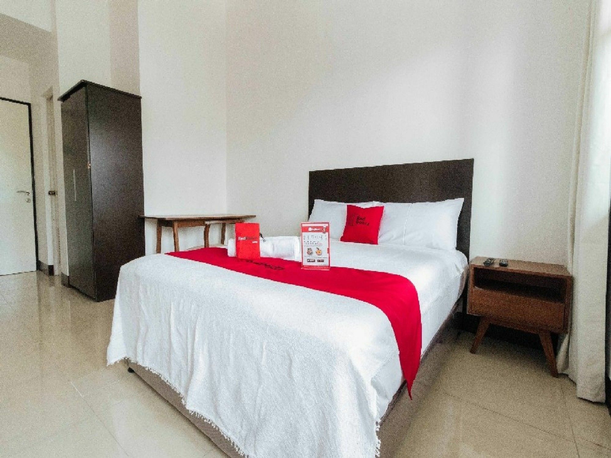 RedDoorz Plus at Banawe Quezon City Zewnętrze zdjęcie